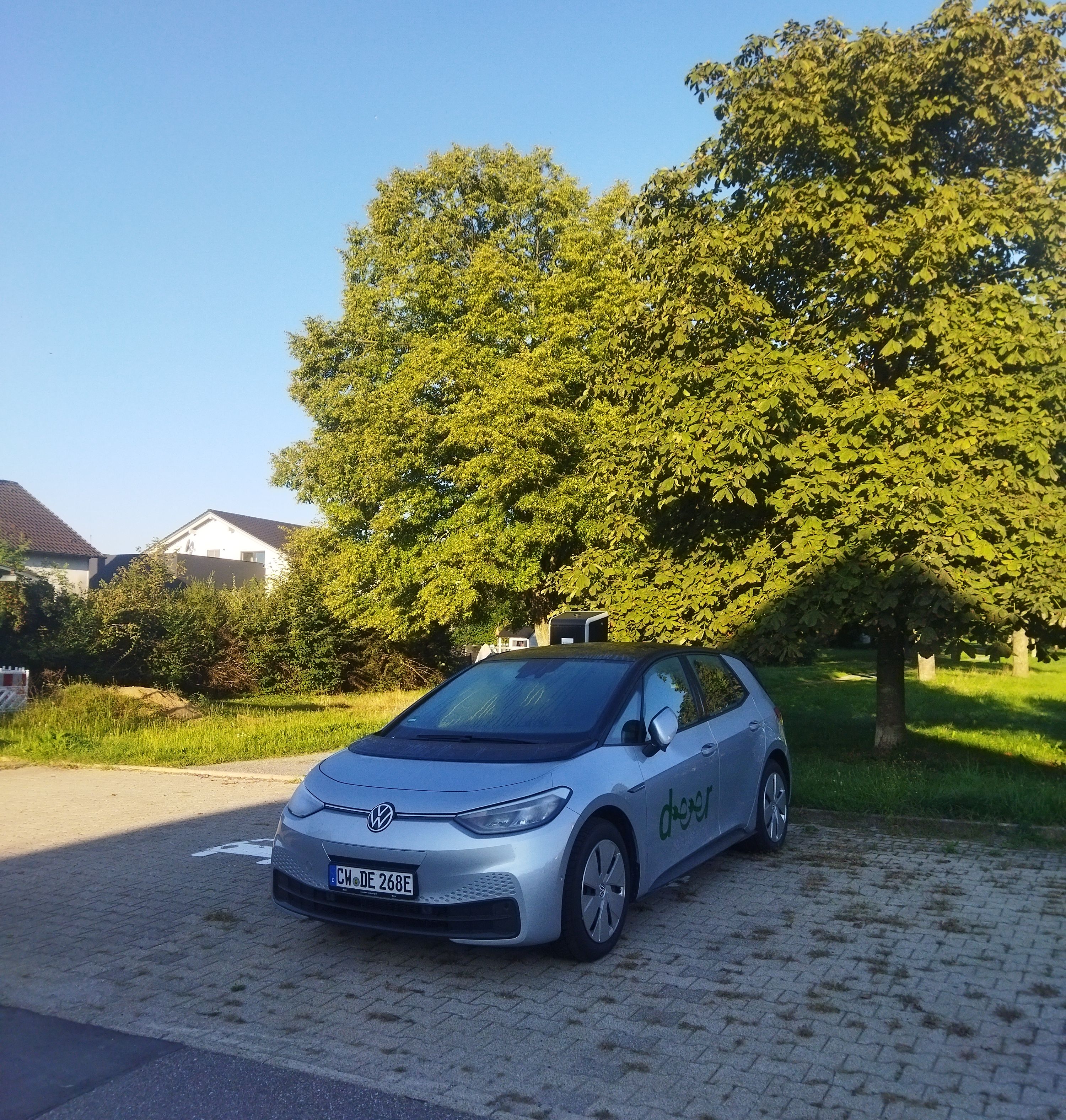  Ein Carsharing-Fahrzeug am Standort Birkenstraße in Berwangen - das Bild wird mit Klick vergrößert 